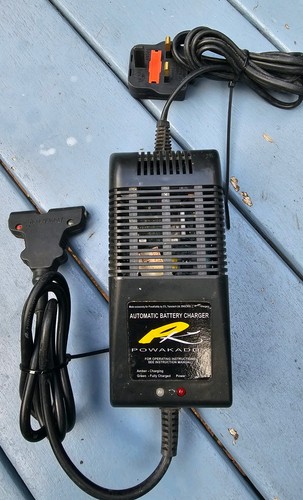 Powakaddy battery charger - battery,